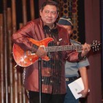 sby-main-gitar